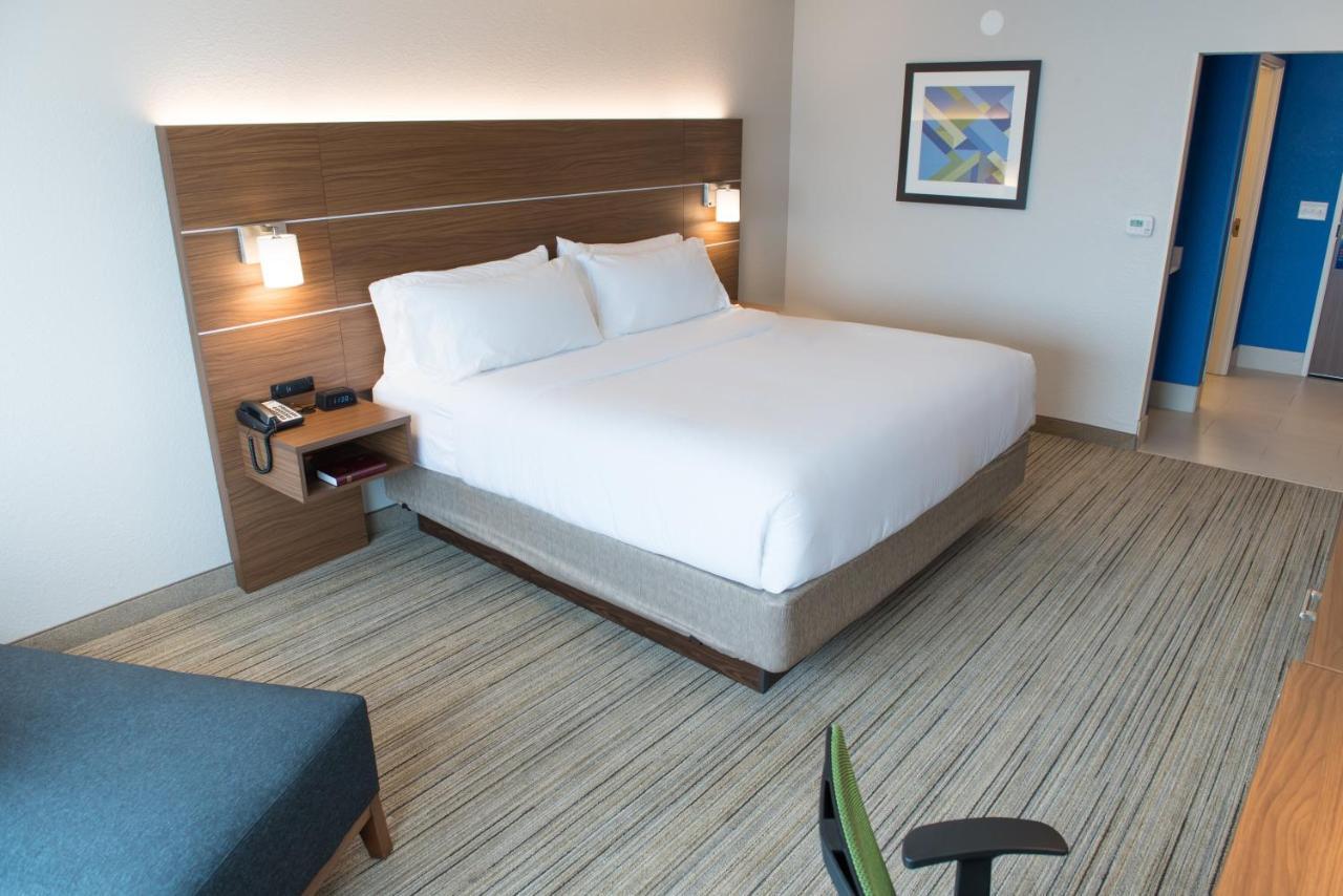 Holiday Inn Express Hotel & Suites Goshen By Ihg Екстериор снимка