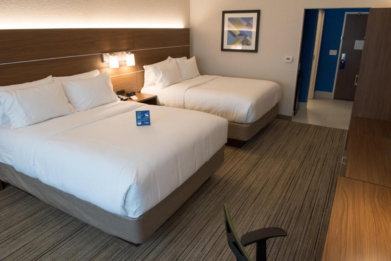 Holiday Inn Express Hotel & Suites Goshen By Ihg Екстериор снимка