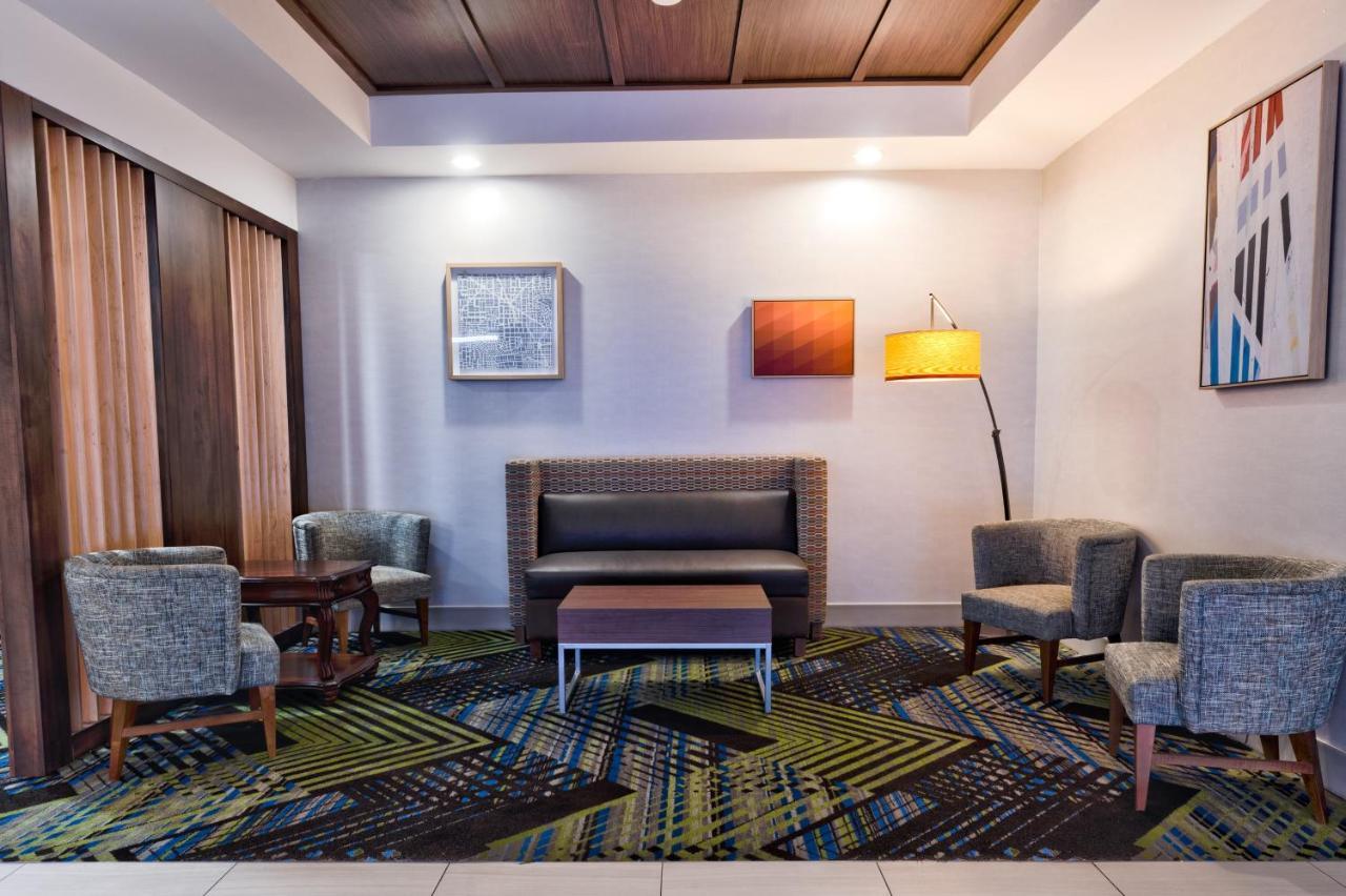 Holiday Inn Express Hotel & Suites Goshen By Ihg Екстериор снимка