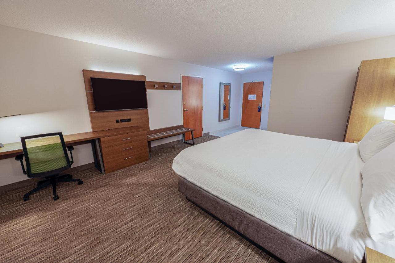Holiday Inn Express Hotel & Suites Goshen By Ihg Екстериор снимка
