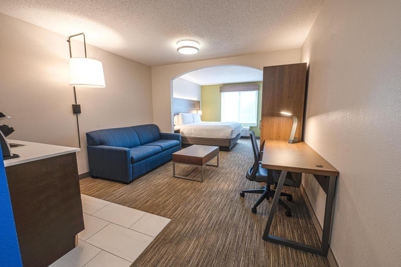 Holiday Inn Express Hotel & Suites Goshen By Ihg Екстериор снимка