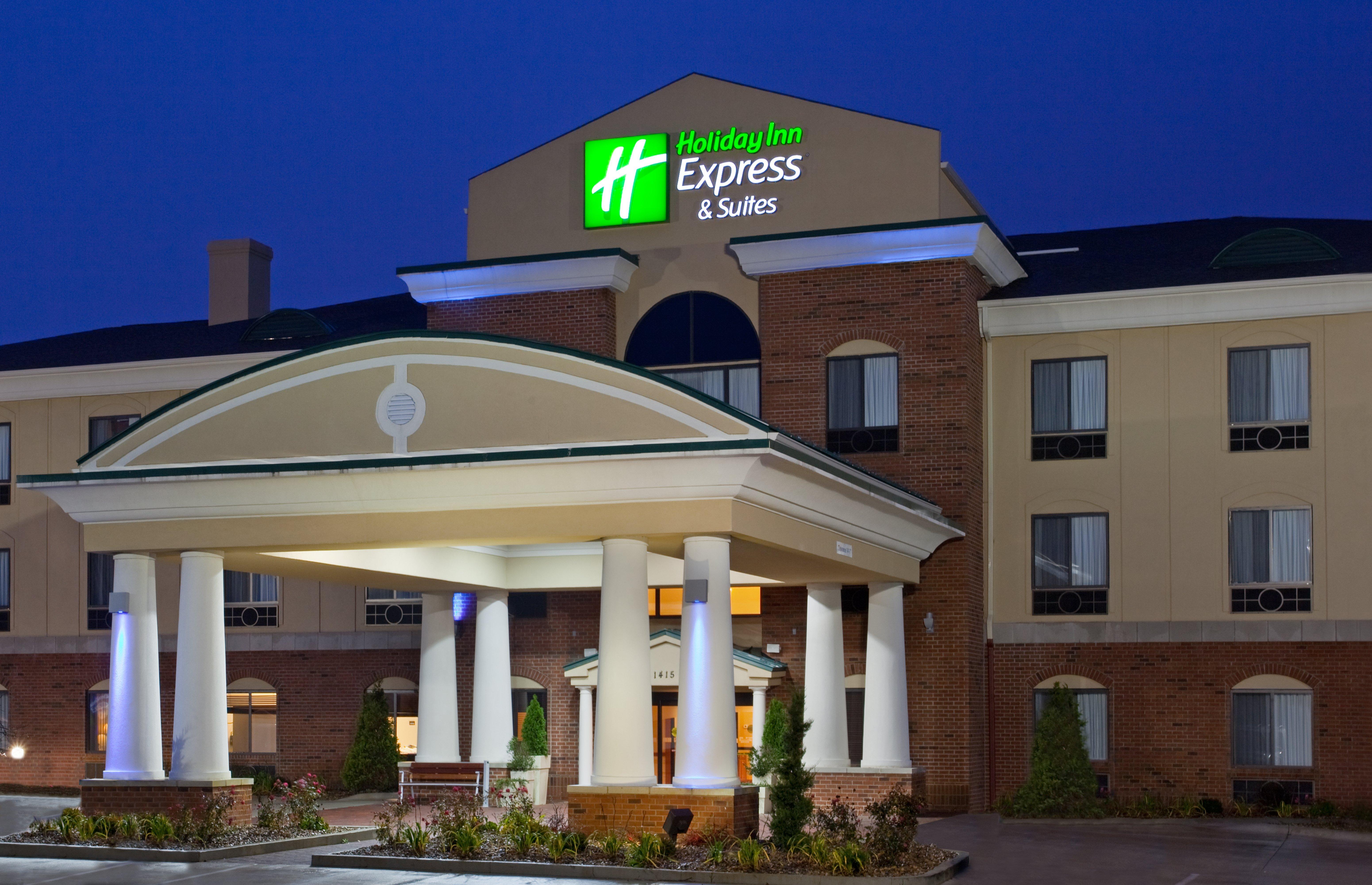 Holiday Inn Express Hotel & Suites Goshen By Ihg Екстериор снимка