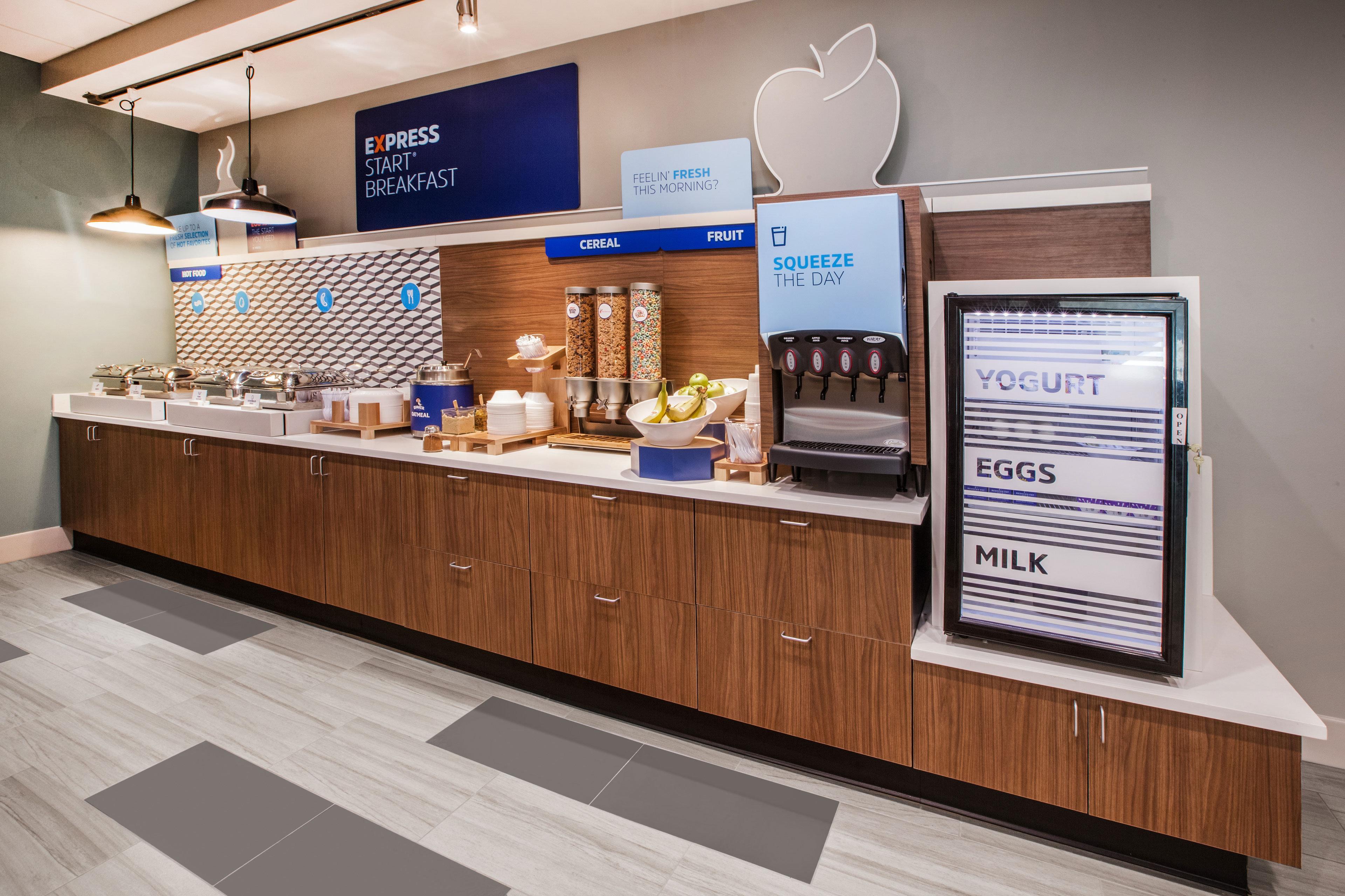 Holiday Inn Express Hotel & Suites Goshen By Ihg Екстериор снимка